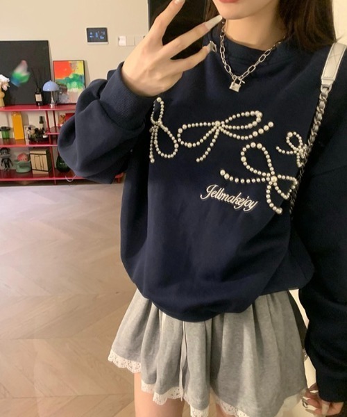 AsRiRe(アスリレイ)の「パールリボンデザイン 前刺繍スウェット(スウェット・レディース・ネイビー/レッド/ネイビー系/ライトグレー・M)」の8枚目の写真