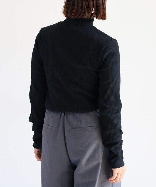 cepo（セポ）の「タートルネックプルオーバー（Tシャツ/カットソー・レディース・ブラック/オフホワイト/ブラウン系その他/ホワイト系その他/ブルー系その他・M）」の17枚目の写真