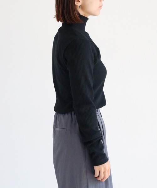 cepo（セポ）の「タートルネックプルオーバー（Tシャツ/カットソー・レディース・ブラック/オフホワイト/ブラウン系その他/ホワイト系その他/ブルー系その他・M）」の16枚目の写真