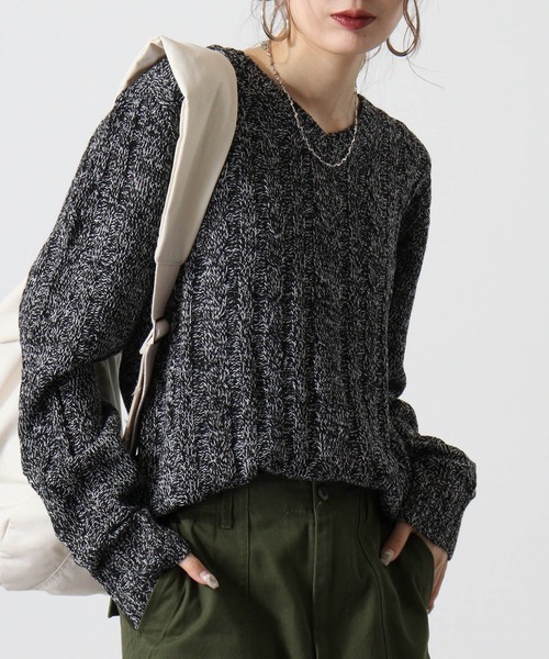 FUNALIVE(ファンアライブ)の「Cable knit v neck knit / ケーブル編みVネックニット unisex(ニット/セーター・メンズ・グレー系3/レッド系1/ネイビー系2/キャメル/ブラック系3/ブラック系2/ホワイト系1/ブラック系1/グレー系1/ブラック/ホワイト系2/グレー系2/ネイビー系1/オフホワイト・L/LL/M)」の6枚目の写真