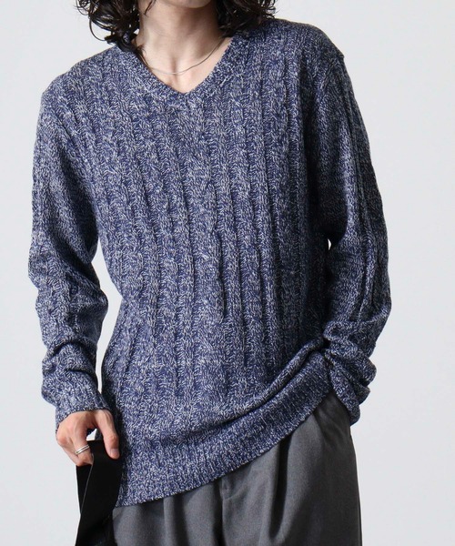 FUNALIVE(ファンアライブ)の「Cable knit v neck knit / ケーブル編みVネックニット unisex(ニット/セーター・メンズ・グレー系3/レッド系1/ネイビー系2/キャメル/ブラック系3/ブラック系2/ホワイト系1/ブラック系1/グレー系1/ブラック/ホワイト系2/グレー系2/ネイビー系1/オフホワイト・L/LL/M)」の16枚目の写真