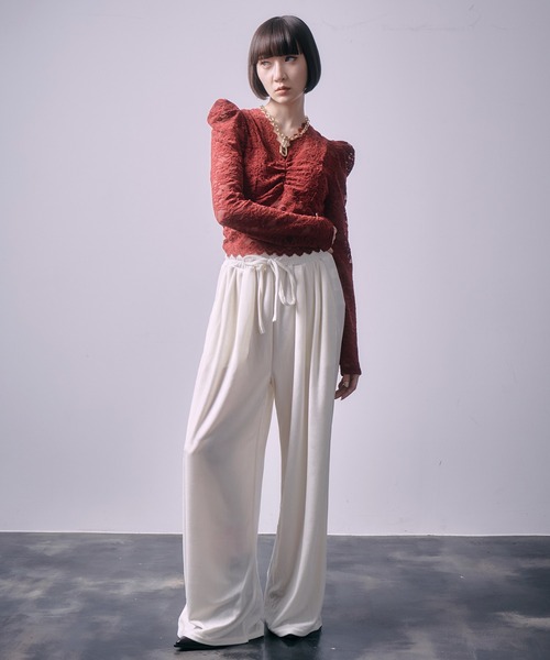 SEN TOKYO(セントーキョー)の「レースVネック スカラップデザイン シアートップス(Tシャツ/カットソー・レディース・ホワイト/ブラウン/レッド/ブラック・FREE)」の8枚目の写真