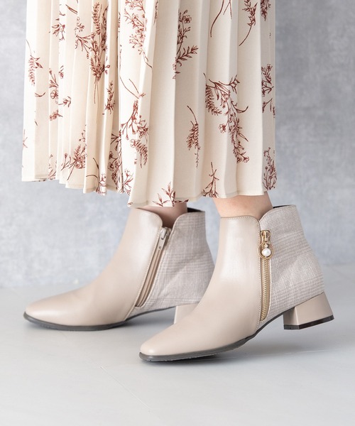 JELLY BEANS（ジェリービーンズ）の「◆防滑◆ファスナーチャーム付きショートブーツ(217-40324)JELLY BEANS(ジェリービーンズ)（ブーツ・レディース・アイボリー/ブラック/ダークブラウン・S/L/M）」の2枚目の写真