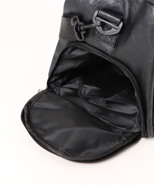 Fun & Daily(ファンアンドデイリー)の「Travel & Training PU Leather Bag(ボストンバッグ・メンズ・ブラウン/ブラック・FREE)」の8枚目の写真