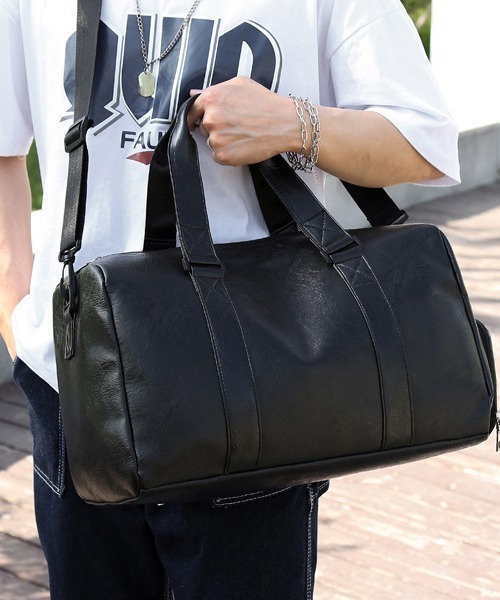 Fun & Daily(ファンアンドデイリー)の「Travel & Training PU Leather Bag(ボストンバッグ・メンズ・ブラウン/ブラック・FREE)」の1枚目の写真