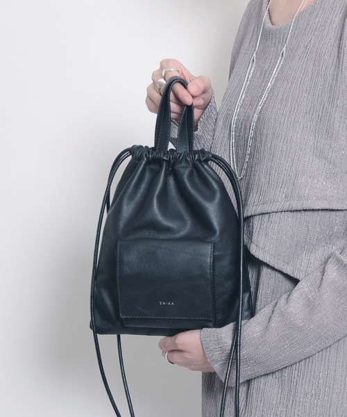 YArKA（ヤーカ）の「【YArKA/ヤーカ】 real leather drawstring shoulder mini bag [bdbd4]/ リアルレザー巾着風ハンドル付ショルダーバッグ（ハンドバッグ・レディース・ブラック・FREE）」の17枚目の写真