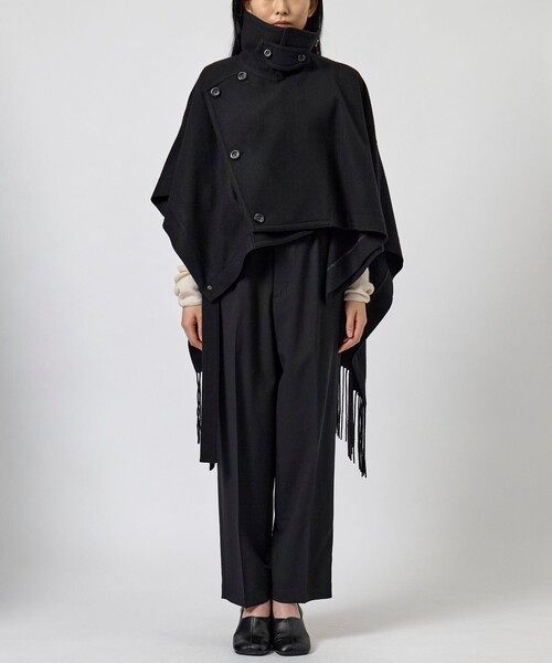 UJOHウジョー アシメフリンジハイネックニット　ポンチョ※ UJOH/ウジョー】Asymmetry Fringe Cape/アシンメトリーフリンジケープ