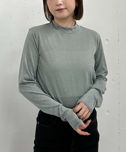 archives(アルシーヴ)の「ハイネックラメシアーTOPS(Tシャツ/カットソー・レディース・グレー/ブラック/グレイッシュベージュ/グリーン・MEDIUM)」の2枚目の写真