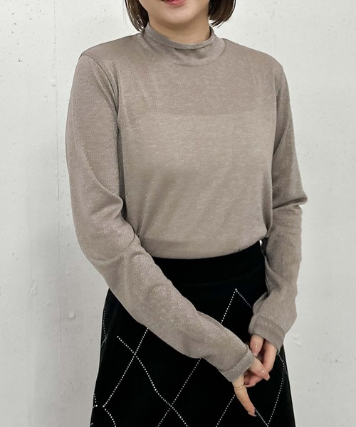 archives(アルシーヴ)の「ハイネックラメシアーTOPS(Tシャツ/カットソー・レディース・グレー/ブラック/グレイッシュベージュ/グリーン・MEDIUM)」の14枚目の写真