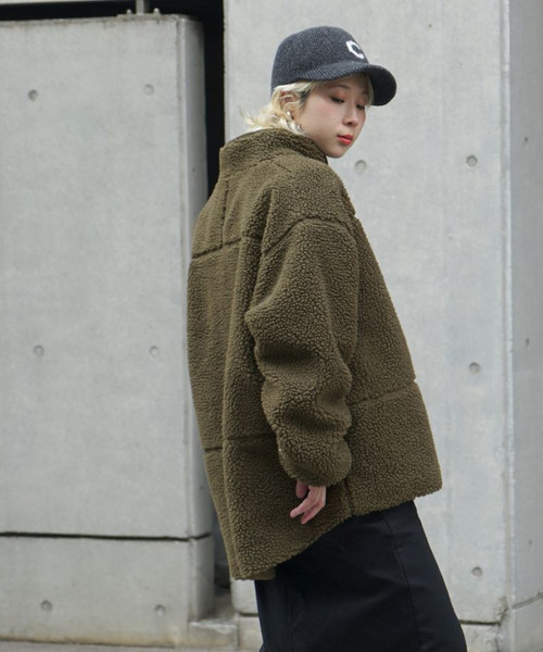 zootie（ズーティー）の「【着ぶくれしにくいgoodなバランス】 Good-Balance ボアアウター［ハイネックジャケット］（ブルゾン・レディース・アイボリー/カーキ/ブラウン・フリー）」の12枚目の写真