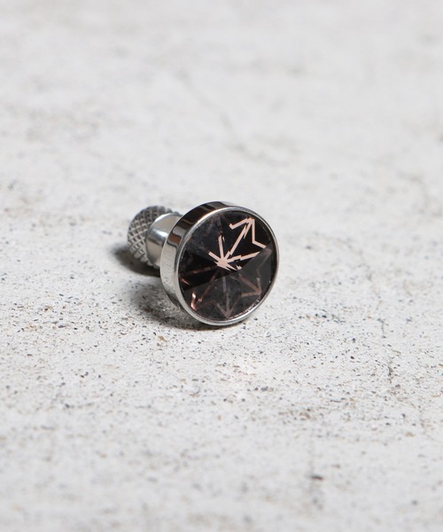 ANCHOR(アンカー)の「カットグラス ピアス 幾何学 10mm(ピアス(片耳用)・メンズ・シルバー・FREE)」の4枚目の写真