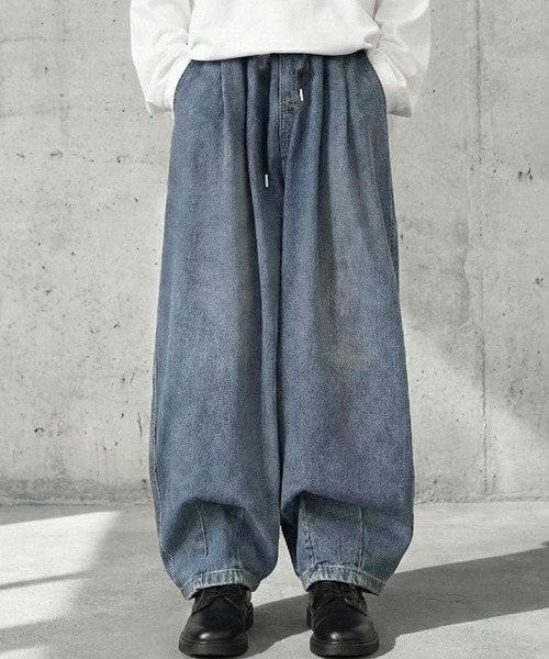 link lot(リンクロット)の「ルーズシルエットカーブデニムイージーパンツ(デニムパンツ・メンズ・ブラック/ブルー・M/L)」の2枚目の写真