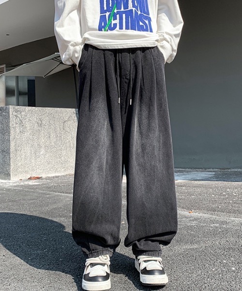 link lot(リンクロット)の「ルーズシルエットカーブデニムイージーパンツ(デニムパンツ・メンズ・ブラック/ブルー・M/L)」の6枚目の写真