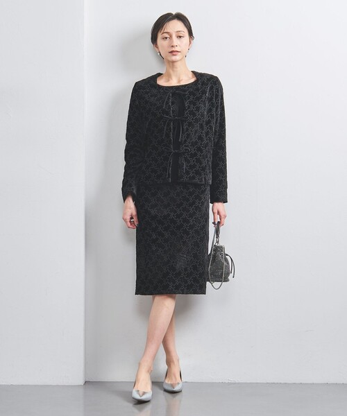 UNITED ARROWS（ユナイテッドアローズ）の「ベルベット エンブロイダリーフラワーリボン ジャケット（ノーカラージャケット・レディース・ブラック・36/38）」の4枚目の写真