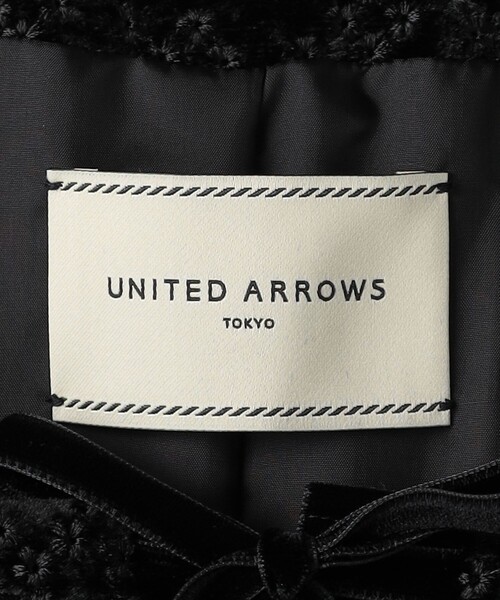 UNITED ARROWS（ユナイテッドアローズ）の「ベルベット エンブロイダリーフラワーリボン ジャケット（ノーカラージャケット・レディース・ブラック・36/38）」の15枚目の写真