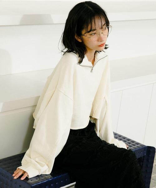 KBF（ケイビーエフ）の「ハーフZIPリメイクスウェット（スウェット・レディース・ブラウン/アイボリー/ライトブルー・ONE）」の6枚目の写真