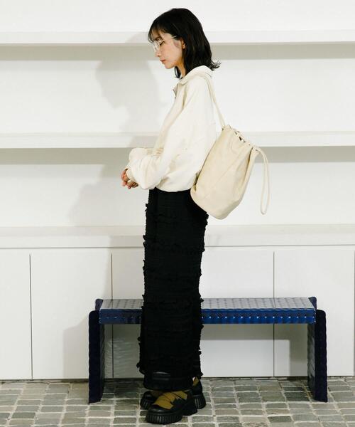 KBF（ケイビーエフ）の「ハーフZIPリメイクスウェット（スウェット・レディース・ブラウン/アイボリー/ライトブルー・ONE）」の8枚目の写真