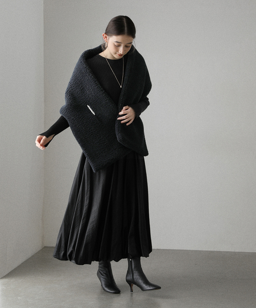 La TOTALITE(ラトータリテ)の「チンツーバルーンワンピース(ワンピース・レディース・ブラック/ネイビー・36/38)」の4枚目の写真