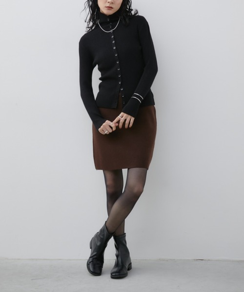 Aunt Marie's（アントマリーズ）の「2WAYハイネックリブニット（ニット/セーター・レディース・ブラック/アイボリー/ライトグレー/イエロー/ブラウン/レッド/グレイッシュベージュ・FREE）」の13枚目の写真