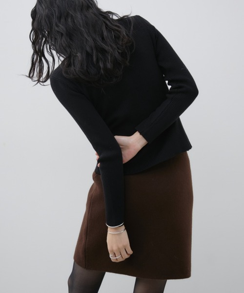 Aunt Marie's（アントマリーズ）の「2WAYハイネックリブニット（ニット/セーター・レディース・ブラック/アイボリー/ライトグレー/イエロー/ブラウン/レッド/グレイッシュベージュ・FREE）」の10枚目の写真