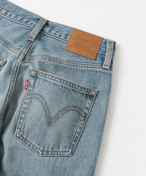 Levi's(リーバイス)の「Levis Exclusive RIBCAGE WIDE(デニムパンツ・レディース・ライトブルー・26/27/28)」の14枚目の写真