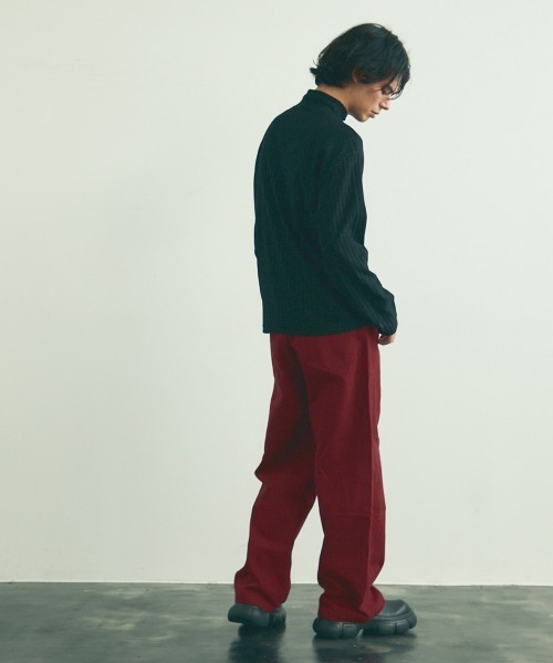 Shoowtime(ショウタイム)の「Striped Design Mock Neck Long Sleeve T-Shirt / ストライプデザインモックネックロングスリーブTシャツ(Tシャツ/カットソー・メンズ・ブラック/ホワイト・MEDIUM/LARGE/X-LARGE)」の12枚目の写真