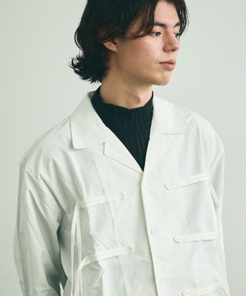 Shoowtime(ショウタイム)の「Striped Design Mock Neck Long Sleeve T-Shirt / ストライプデザインモックネックロングスリーブTシャツ(Tシャツ/カットソー・メンズ・ブラック/ホワイト・MEDIUM/LARGE/X-LARGE)」の14枚目の写真