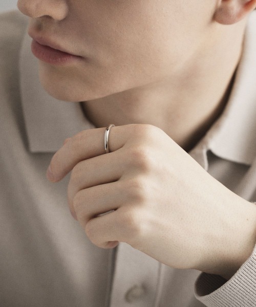 4℃ HOMME+(ヨンドシーオムプラス)の「シルバー リング/3.0mm(リング・メンズ・シルバー・#20/#10/#12/#14/#16/#18)」の3枚目の写真
