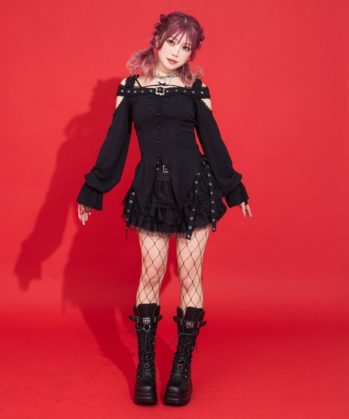 Diable baiser(ディアブルベーゼ)の「サブカルギャル肌魅せブラウス(Tシャツ/カットソー・レディース・ブラック・FREE)」の2枚目の写真