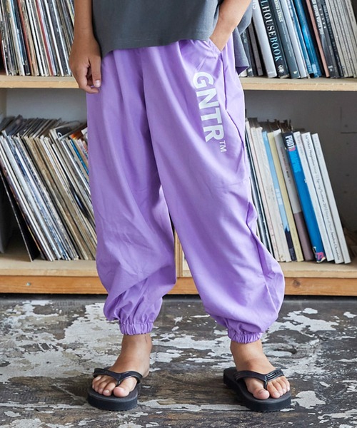 GENERATOR（ジェネレーター）の「GENERATOR/ジェネレーター ナイロン裾ゴムパンツ（その他パンツ・キッズ・パープル/グリーン/ライム/ブルー/ブラック/サックスブルー・XL/L/M）」の6枚目の写真