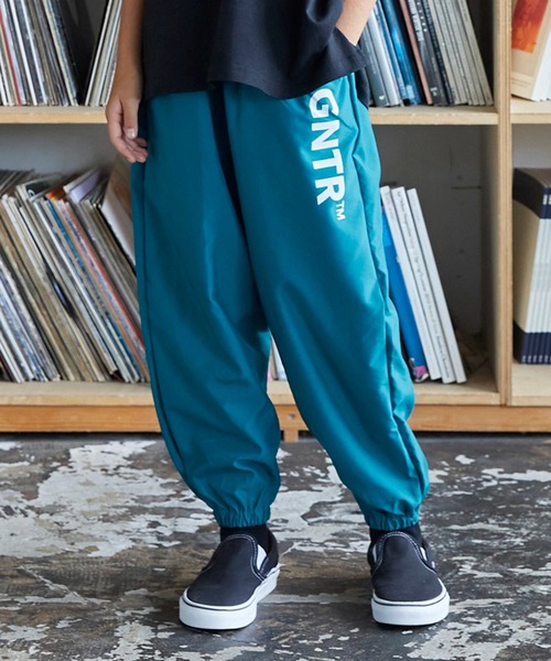 GENERATOR（ジェネレーター）の「GENERATOR/ジェネレーター ナイロン裾ゴムパンツ（その他パンツ・キッズ・パープル/グリーン/ライム/ブルー/ブラック/サックスブルー・XL/L/M）」の3枚目の写真