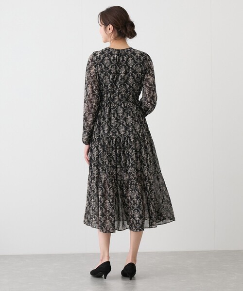 Jayro（ジャイロ）の「プリントウエストしぼりワンピース（ワンピース・レディース・ブラック/オフホワイト/ブルー・FREE）」の16枚目の写真