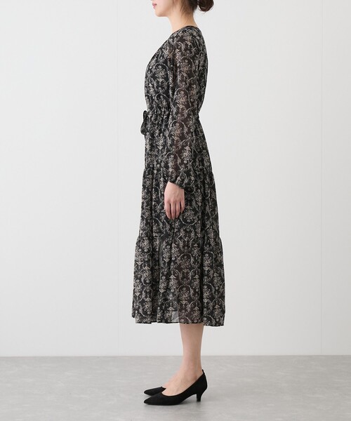 Jayro（ジャイロ）の「プリントウエストしぼりワンピース（ワンピース・レディース・ブラック/オフホワイト/ブルー・FREE）」の11枚目の写真