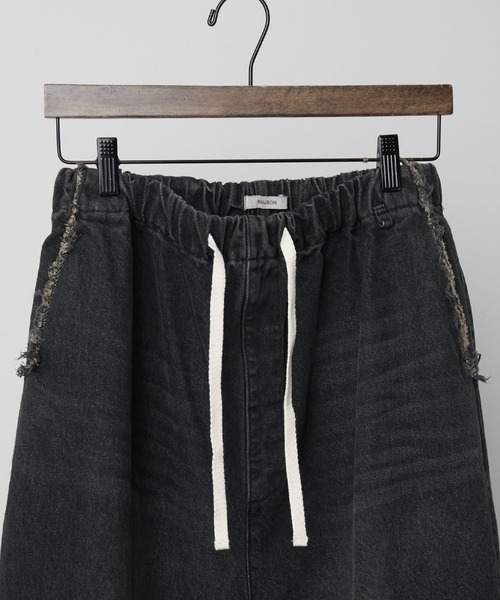 RUUBON（ルーボン）の「【RUUBON】parachute fringe denim pants / パラシュートフリンジデニムパンツ（デニムパンツ・メンズ・サックスブルー/ブラック/インディゴブルー・S/M/L）」の4枚目の写真