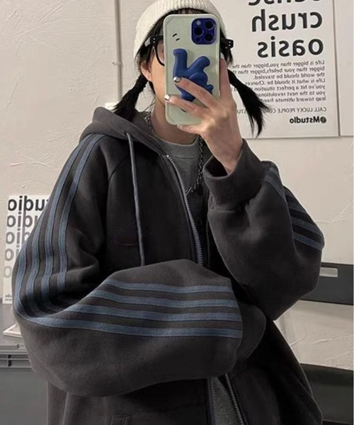 MEMECLE(メメクル)の「【 MEMECLE / メメクル 】オーバーサイズ サイドラインジップアップパーカー(パーカー・レディース・アイボリー/ブルー/ピンク/チャコール・FREE)」の22枚目の写真