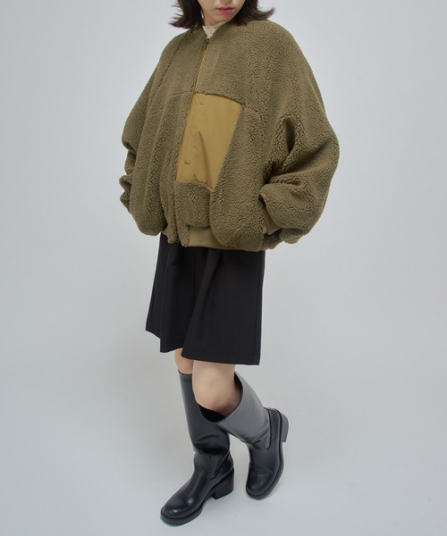 VACHEMENT（ヴァシュモン）の「【VACHEMENT】リサイクルシェルタフタ×ボア ボンバージャケット VL-07-203（ダウンジャケット/コート・レディース・ブラック/カーキ・FREE）」の8枚目の写真