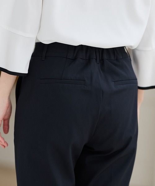 Honeys（ハニーズ）の「【抗菌防臭】クロップドパンツ（スラックス・レディース・ネイビー/アイボリー/ブラック/杢グレー・3L/L/LL/M/S/SS）」の12枚目の写真