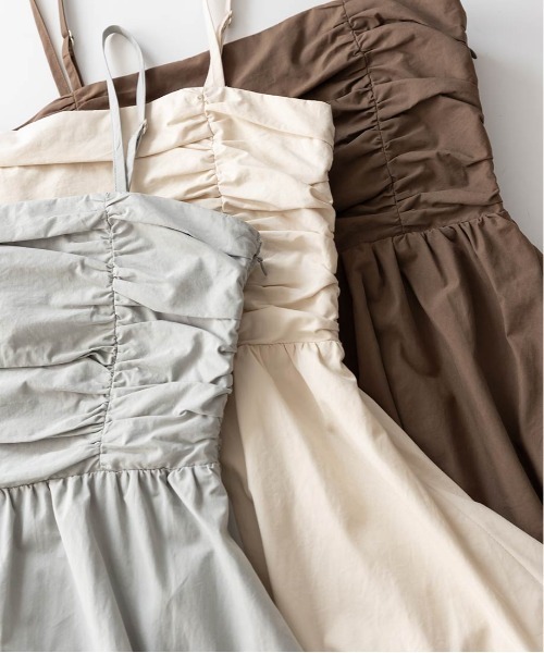 RANDA（ランダ）の「ペプラムバルーンビスチェ＆サテンナロースカートセット（ワンピース・レディース・クリーム/ミント/ブラウン・1/0）」の4枚目の写真