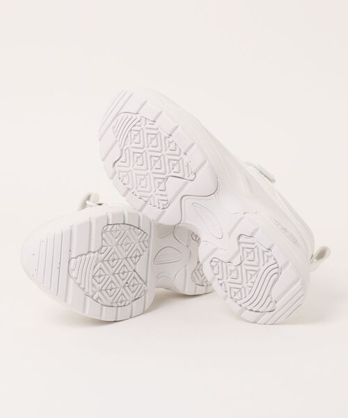 CONVERSE(コンバース)の「《CONVERSE》AS (R) SURGETRAINER MJ OX(スニーカー・レディース・ブラック/ホワイト・23.5cm/24.0cm/24.5cm/23.0cm)」の4枚目の写真