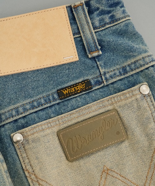 PUBLIC TOKYO（パブリックトウキョウ）の「【完売間近】REBELL BOTTOM JEAN（デニムパンツ・レディース・ライトブルー/ブルー・1/2）」の11枚目の写真