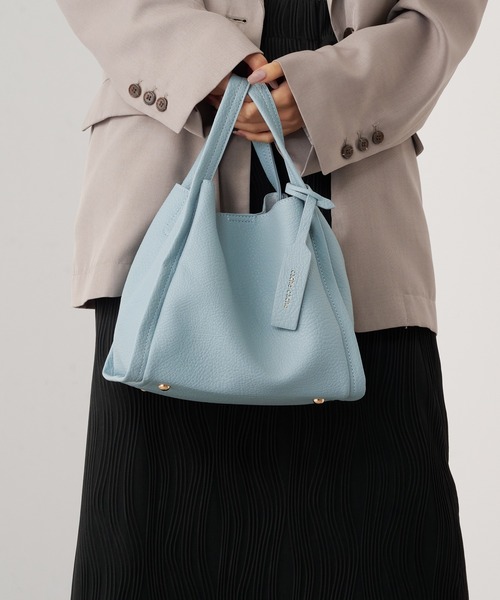 cache cache(カシュ カシュ)の「【cache cache】ミニショルダー付ソフトレザー 調ミニバッグ(ショルダーバッグ・レディース・キャメル/ライトグリーン/アイボリー/ブラック/ライトブルー/ネイビー/ダークグレー/ゴールド/ベージュ/オフホワイト/シルバー/ホワイト/ベージュ系その他2/ブラウン・FREE)」の19枚目の写真