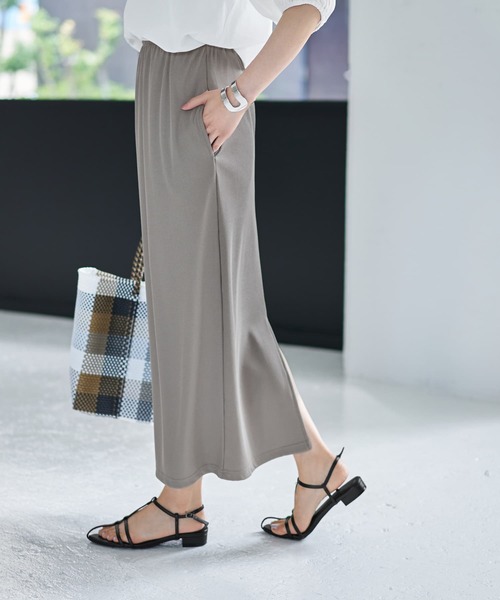 STYLE DELI(スタイルデリ)の「ハリ感に優れたリブ生地ナロースカート(スカート・レディース・グレー/ブラック・2/1)」の17枚目の写真