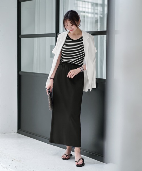 STYLE DELI(スタイルデリ)の「ハリ感に優れたリブ生地ナロースカート(スカート・レディース・グレー/ブラック・2/1)」の12枚目の写真