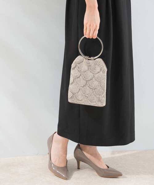 URBAN RESEARCH ROSSO WOMEN(アーバンリサーチ ロッソ)の「リングハンドルビジューバッグ(ハンドバッグ・レディース・ベージュ/シルバー・-)」の1枚目の写真