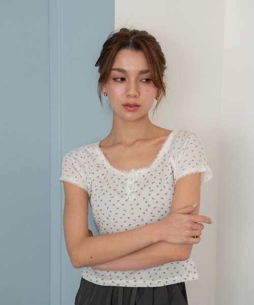 Chloé フラワープリント トップス T36 レディース トップス ブラウス プリントTシャツ | Chloé | 女性