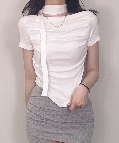 VIVID LADY（ビビッドレディー）の「ドレープ Ｔシャツ チョーカー付（Tシャツ/カットソー・レディース・アイボリー/ブラック/ベージュ・FREE）」の17枚目の写真