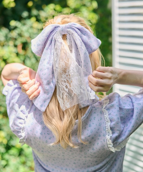 kutir（クティール）の「【クティールとレトロ】花柄レースリボンバレッタ（バレッタ/ヘアクリップ・レディース・ブルー/ホワイト系その他/ベージュ/パープル・FREE）」の10枚目の写真