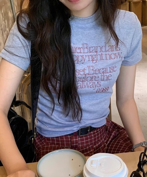 Vipoa（ヴィポア）の「ロゴスリムTEE（Tシャツ/カットソー・レディース・ブラック/ネイビー/ホワイト/ライトグレー・FREE）」の6枚目の写真