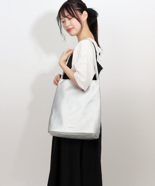 Legato Largo(レガートラルゴ)の「Legato Largo エニー A4トート(トートバッグ・レディース・プラム・S)」の3枚目の写真