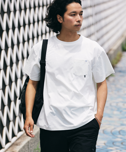 DAIWA（ダイワ）の「DAIWA / ダイワ 別注 ポケットTシャツ（Tシャツ/カットソー・メンズ・ブラック/ホワイト/ネイビー/ベージュ・MEDIUM/LARGE）」の2枚目の写真